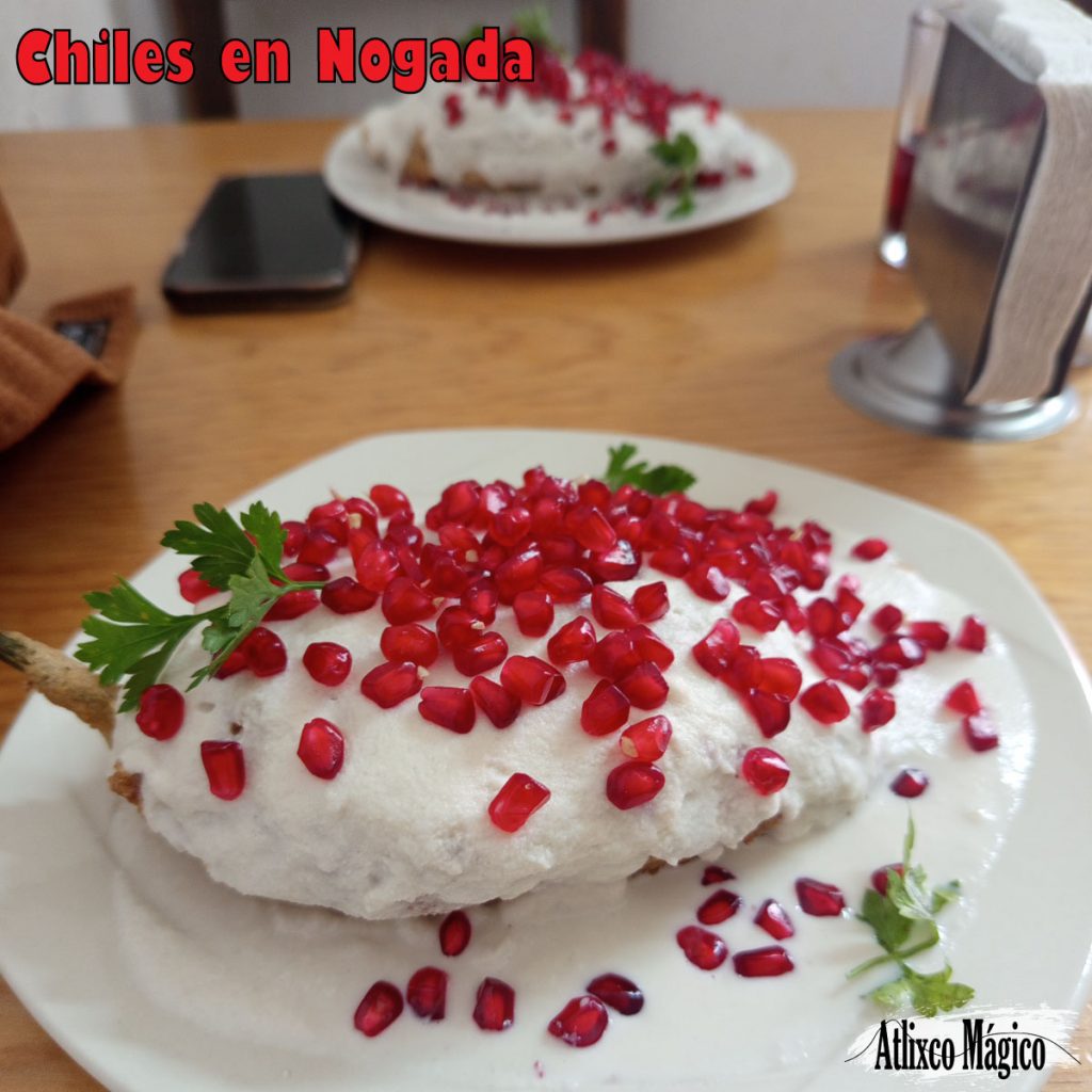 ¿Dónde está el Pueblo Mágico Atlixco y por qué visitarlo? chiles en nogada en atlixco puebla